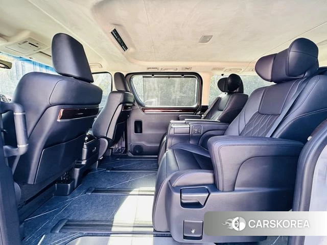 Toyota Granvia (overseas) id 4261859 из Китая 11