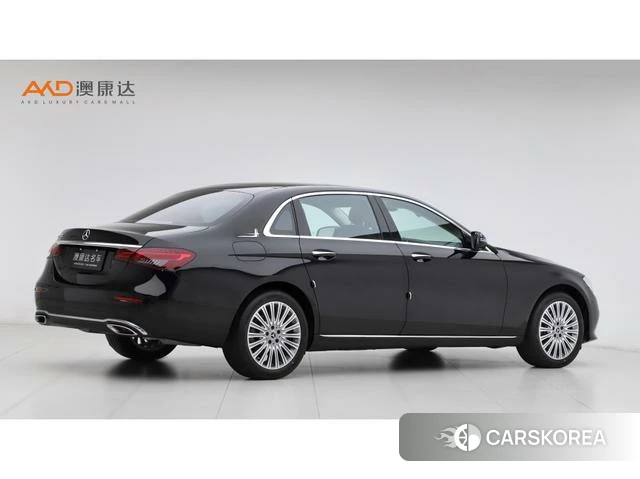 Mercedes-Benz E-class 2023 Черный из Китая, фото 3