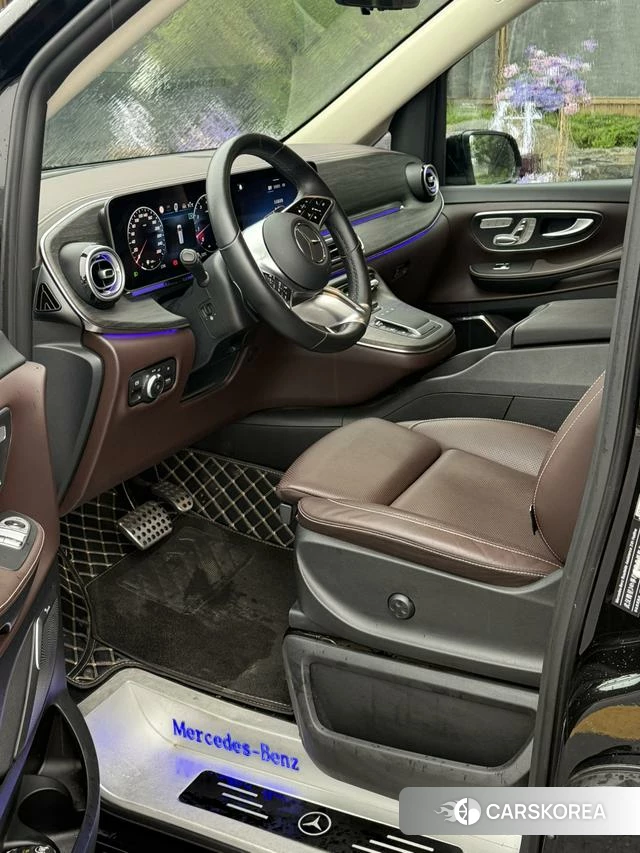 Mercedes-Benz V-class 2024 Черный из Китая, фото 6