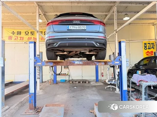 Audi Q8 (4M) 2021 Серый из Кореи, фото 3