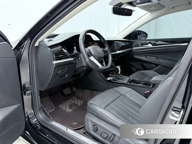 Volkswagen Passat PHEV id 4365847 из Китая 9