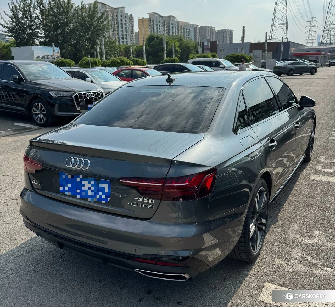 Audi A4L 2021 Темно-серый из Китая, фото 3