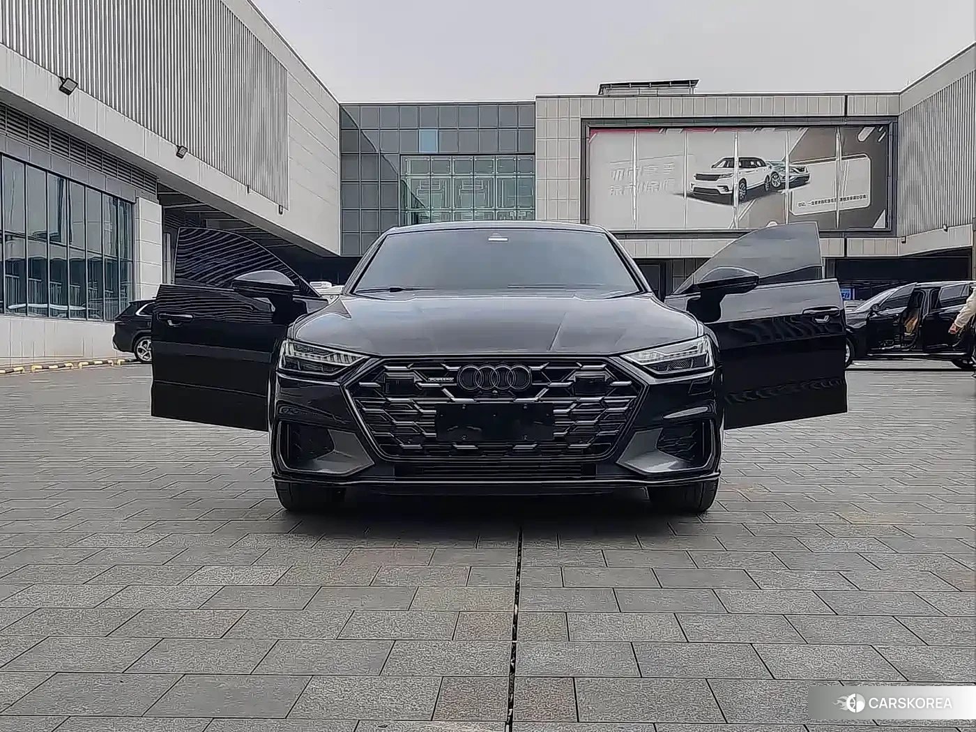 Audi A7L id 4583911 из Китая 12