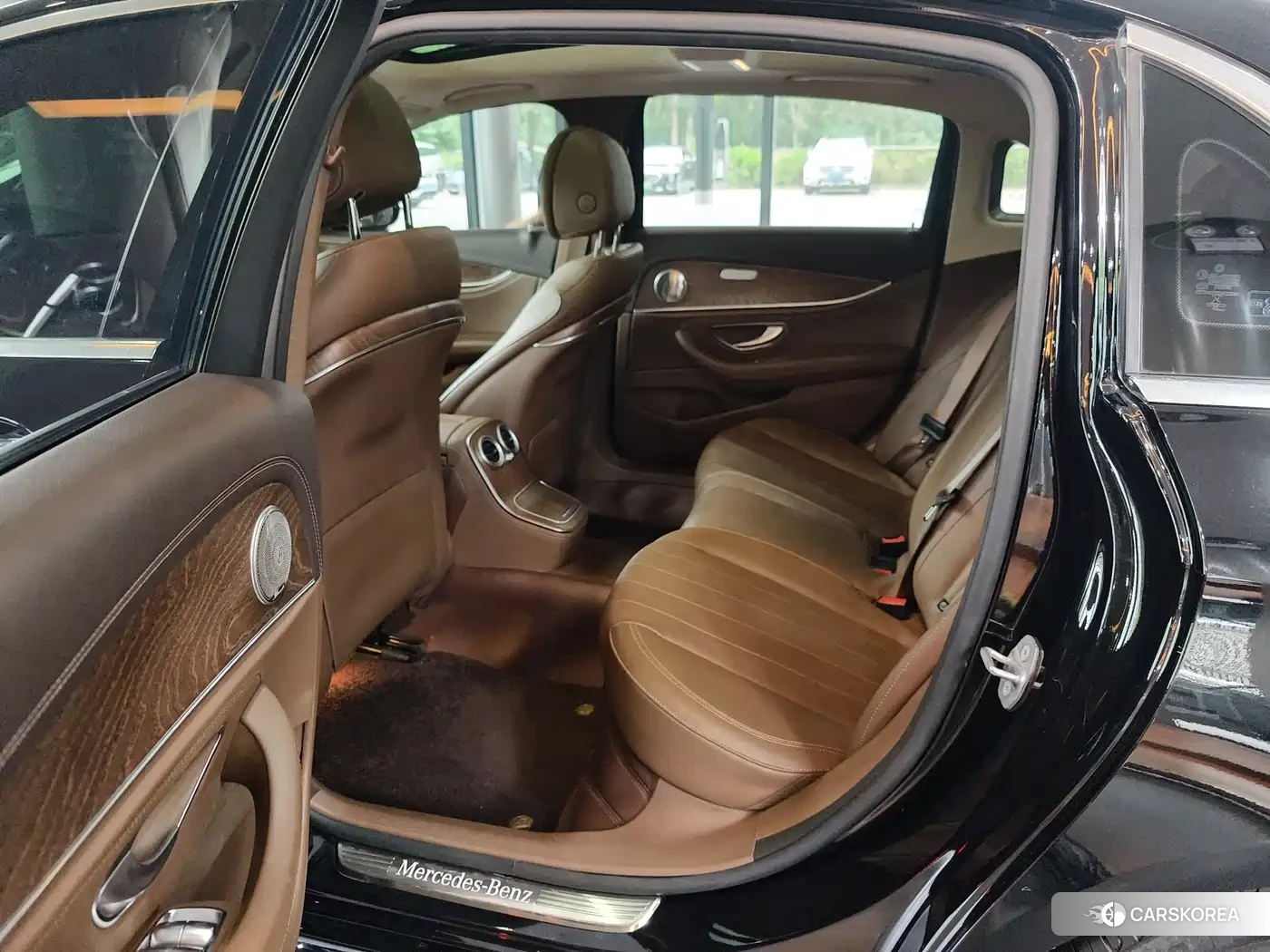 Mercedes-Benz E-class New Energy id 4539402 из Китая 3