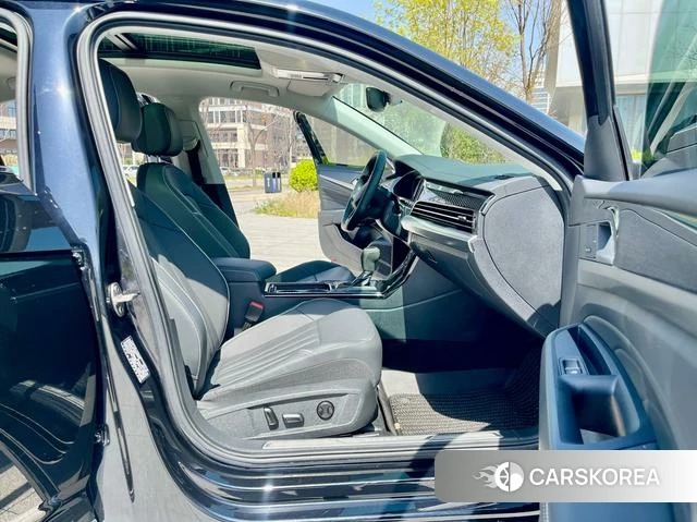 Volkswagen Passat id 4263831 из Китая 23