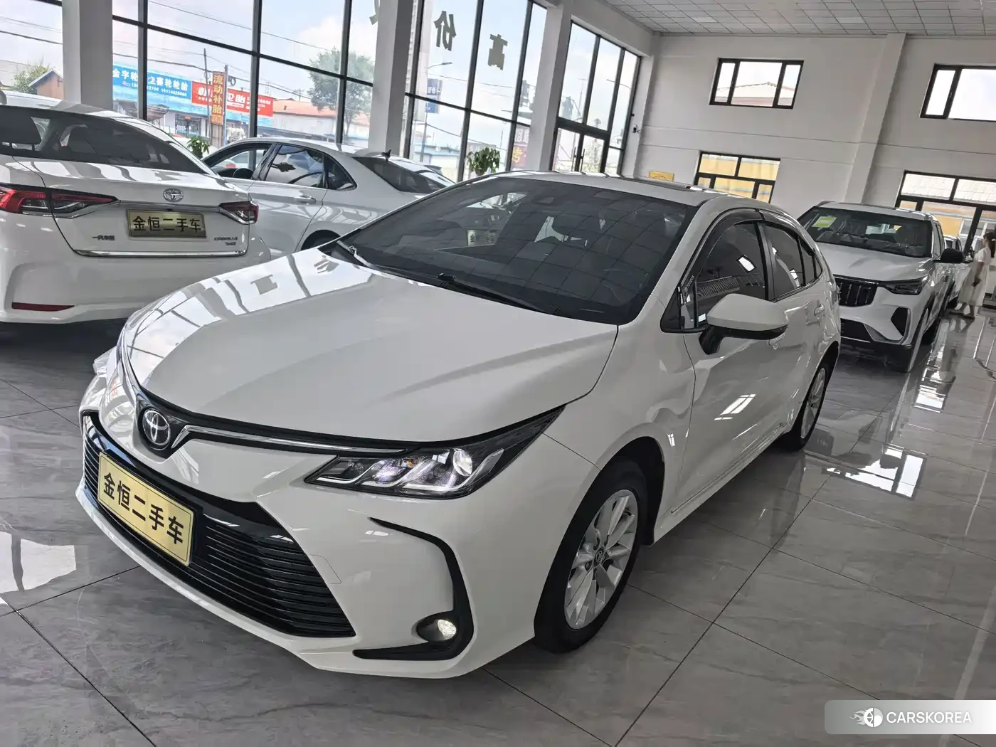 Toyota Corolla 2023 Белый из Китая, фото 3