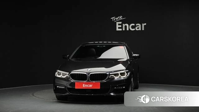 BMW 5 Series (G30) id 4384986 из Кореи 23