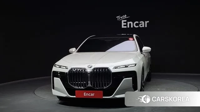 BMW 7 Series (G70) id 3466990 из Кореи 13