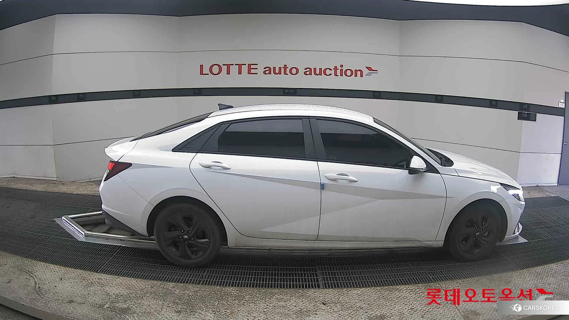 Hyundai Avante Hybrid id 3881988 из Кореи 23