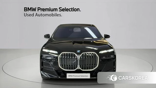 BMW 7 Series (G70) id 4206508 из Кореи 13