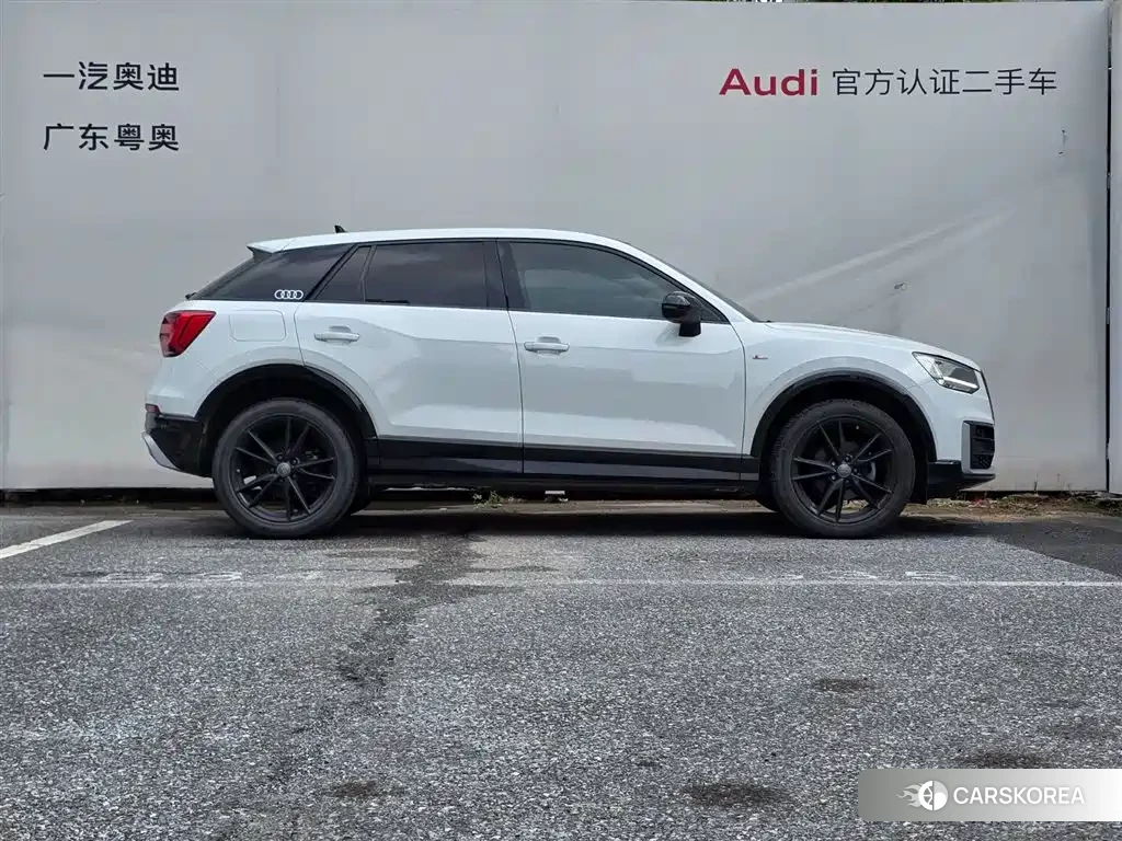 Audi Q2L id 4565442 из Китая 9