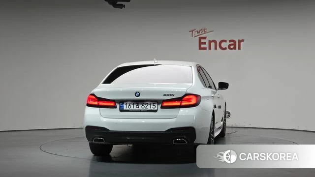 BMW 5 Series (G30) id 4349668 из Кореи 23