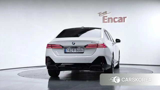 BMW 5 Series (G60) id 4186000 из Кореи 23