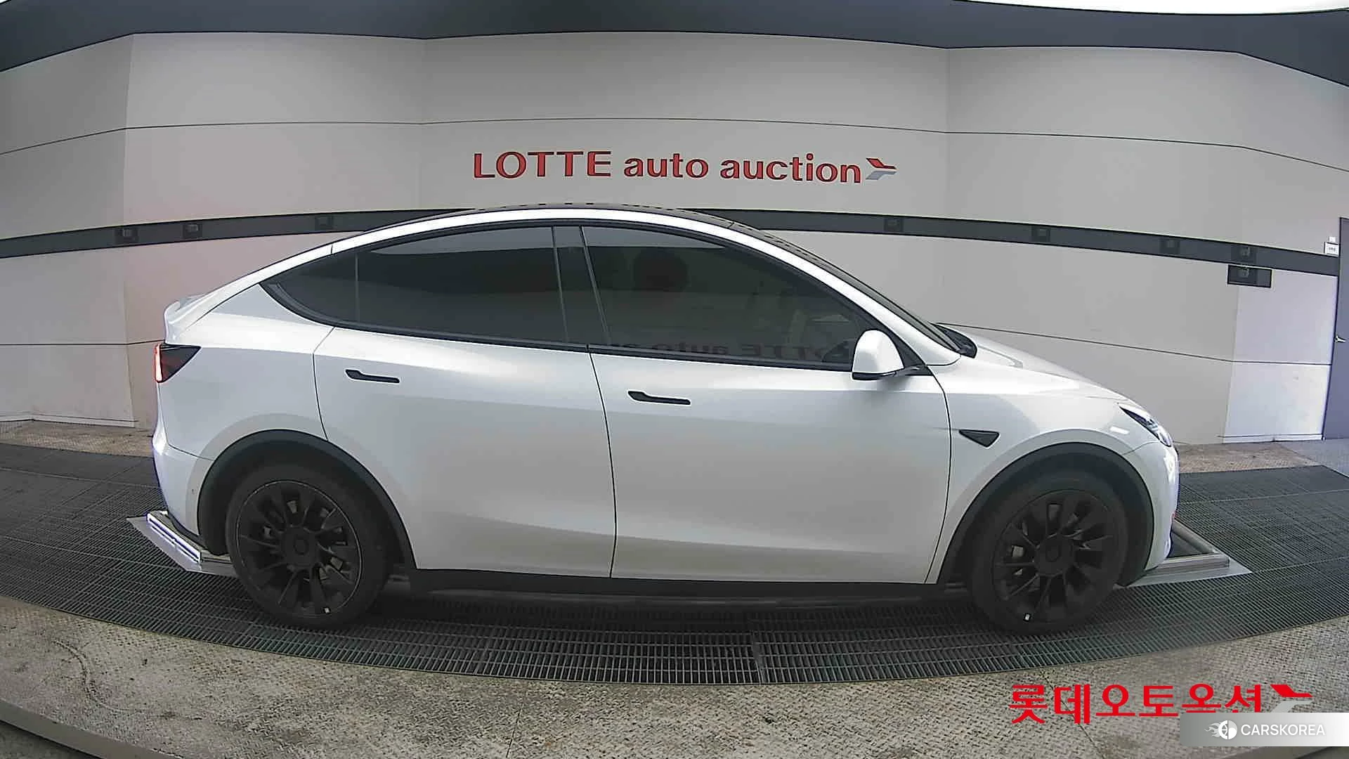 Tesla Model Y Long Range id 3882119 из Кореи 23