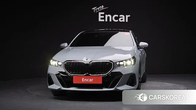 BMW 5 Series (G60) id 3502376 из Кореи 13