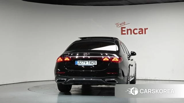 Mercedes-Benz E-Class W214 id 4791799 из Кореи 23