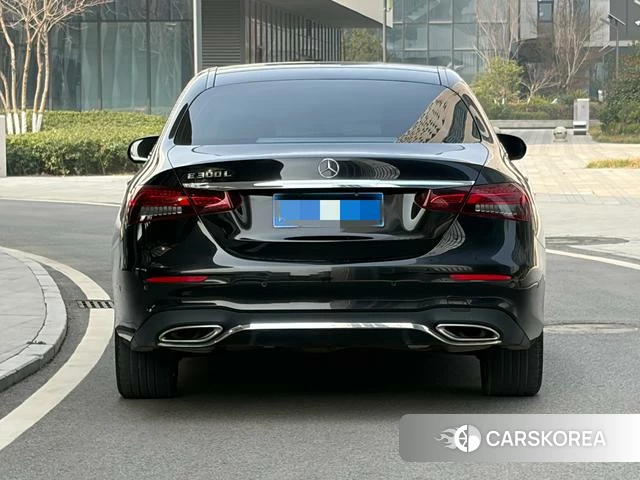 Mercedes-Benz E-class id 4260511 из Китая 16
