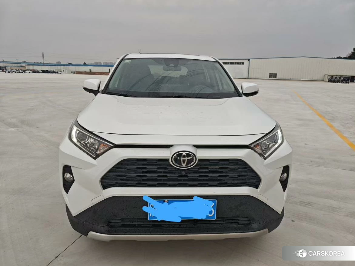 Toyota RAV4 Rongfang 2021 Белый из Китая, фото 3