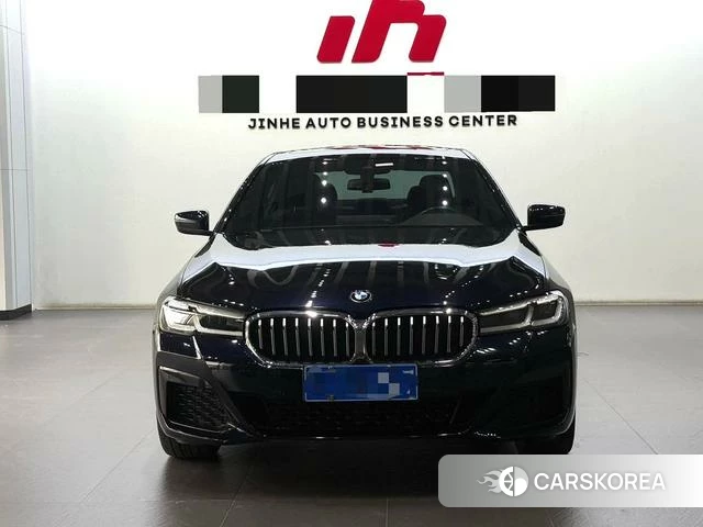 BMW 5 series 2021 Черный из Китая, фото 3