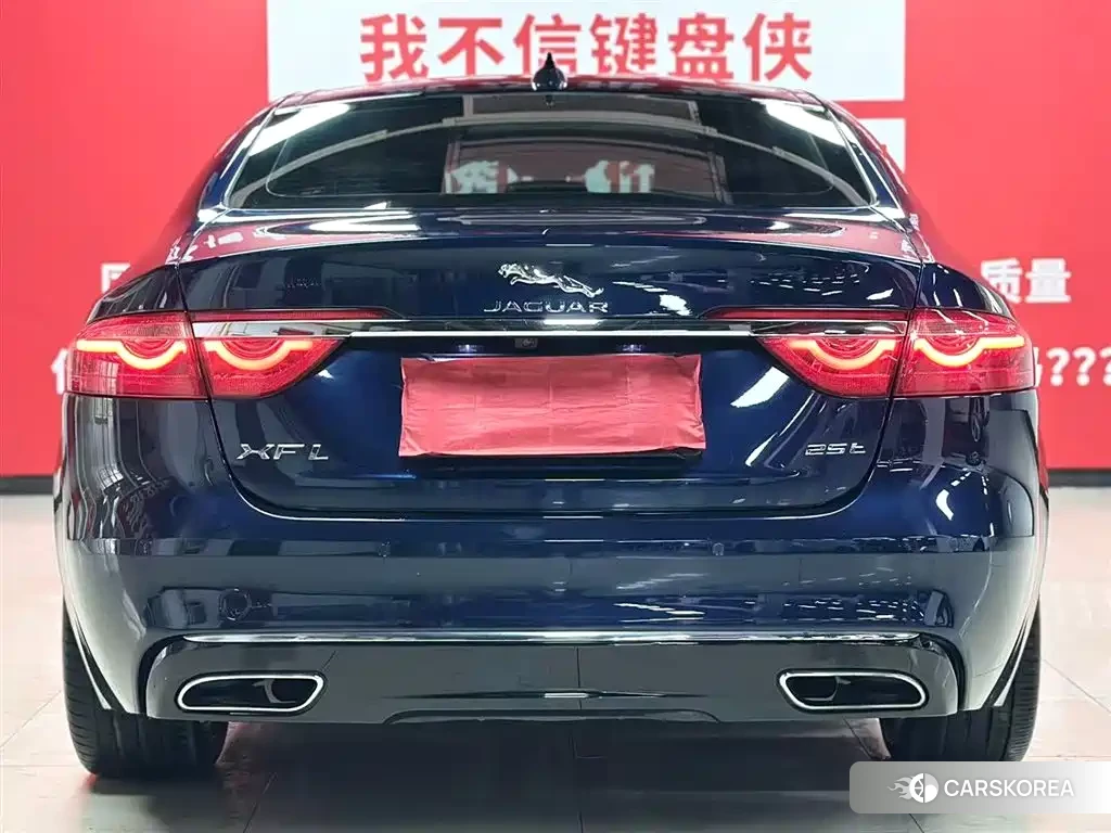 Jaguar XFL 2019 Синий из Китая, фото 3