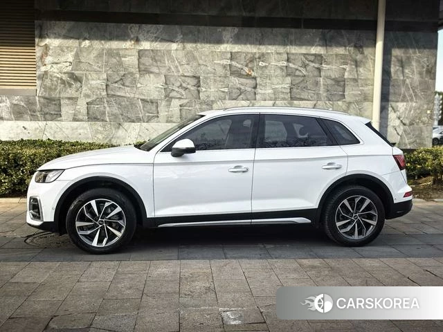 Audi Q5L id 4276609 из Китая 9