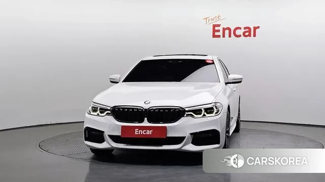 BMW 5 Series (G30) id 3499265 из Кореи 13