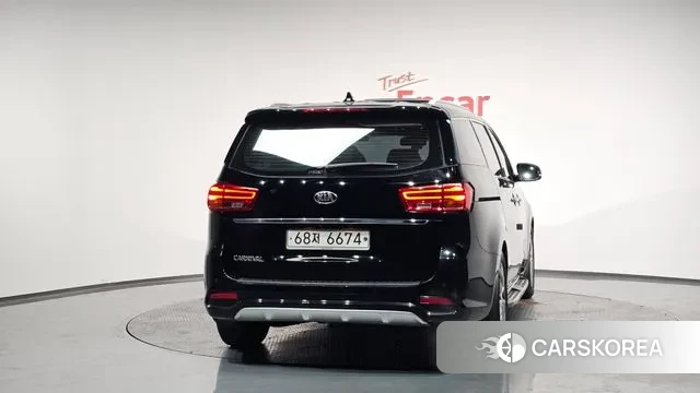 Kia The New Carnival id 3574188 из Кореи 13