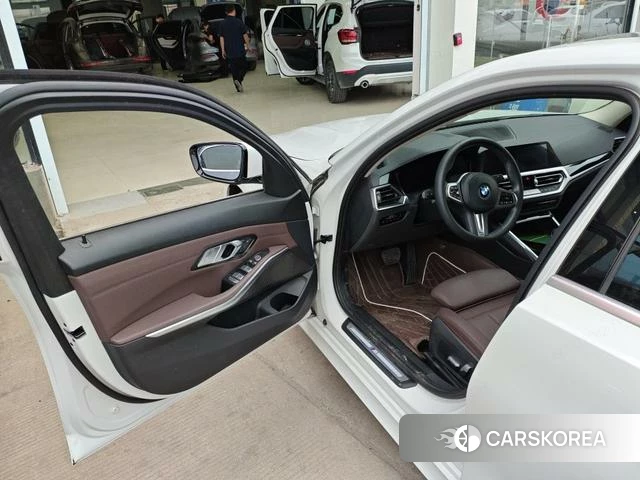 BMW 3 series 2021 Белый из Китая, фото 3