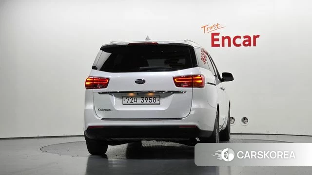Kia The New Carnival id 4944277 из Кореи 23