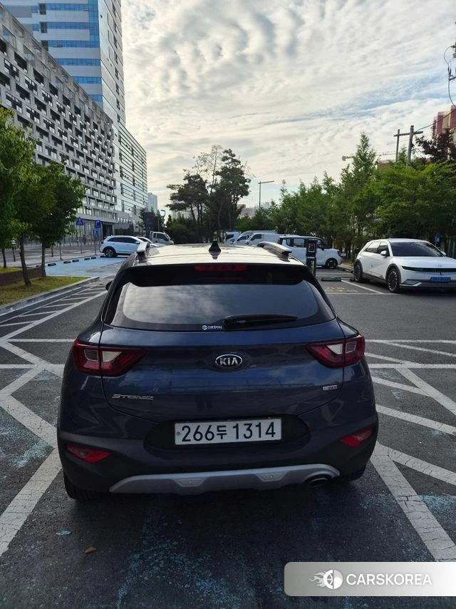 Kia Stonic id 4470909 из Кореи 8