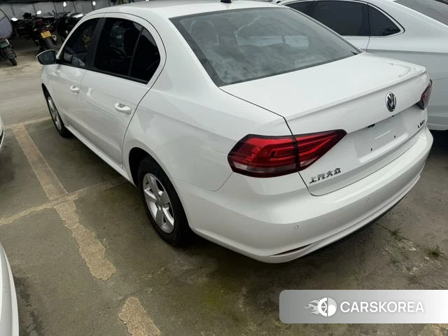 Volkswagen Lavida 2023 Белый из Китая, фото 5