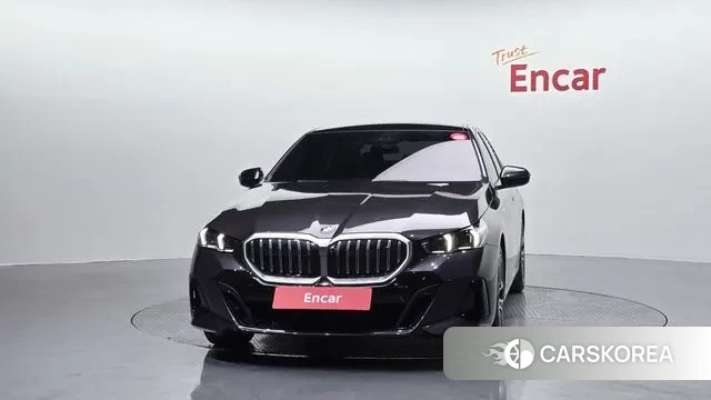 BMW 5 Series (G60) id 3689727 из Кореи 13