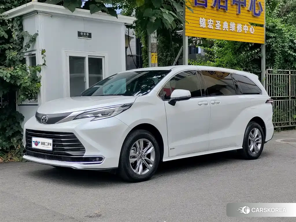 Toyota Sienna 2024 Белый из Китая, фото 4