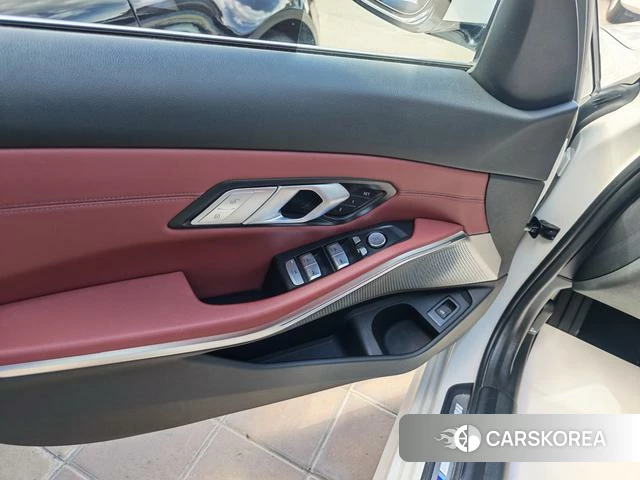 BMW 3 series id 4257624 из Китая 11