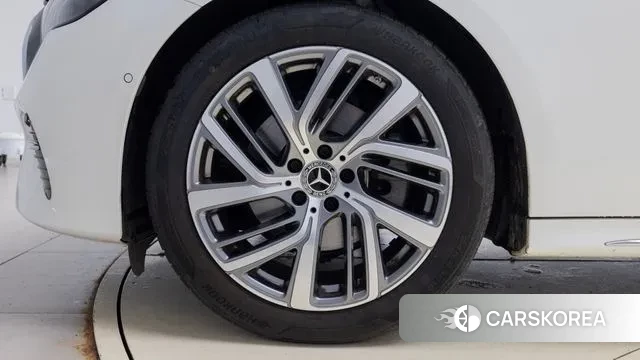 Mercedes-Benz E-Class W214 id 2983809 из Кореи 9