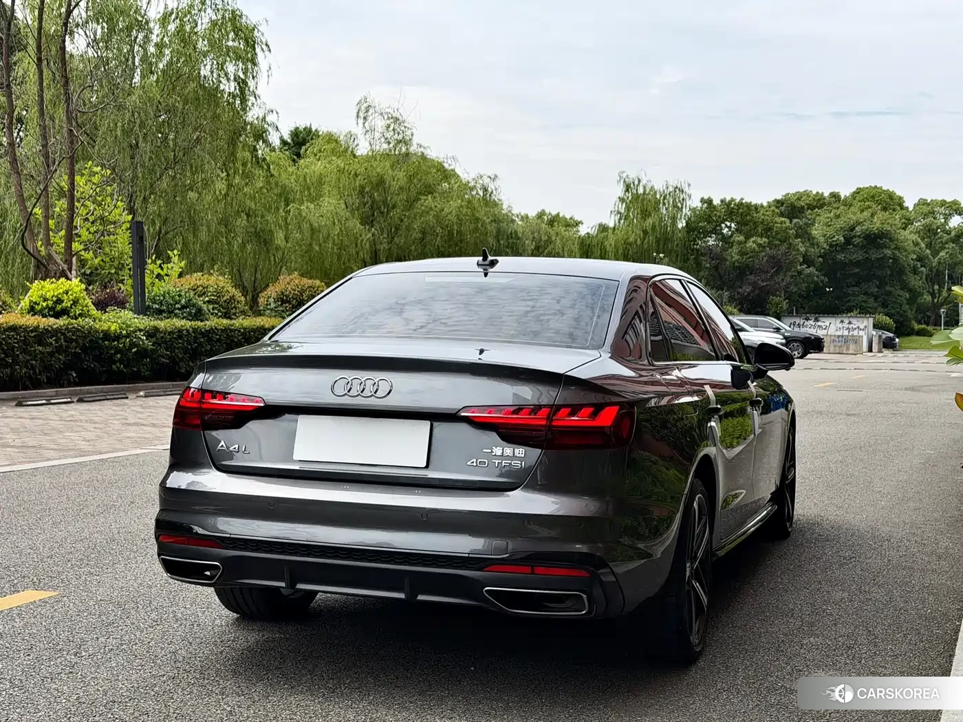 Audi A4L id 4622637 из Китая 10