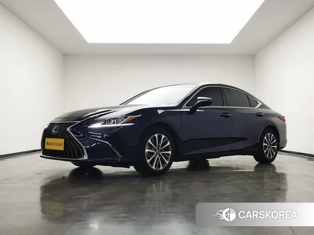 Lexus ES id 4348536 из Китая 13