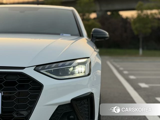 Audi A4L id 4229158 из Китая 16