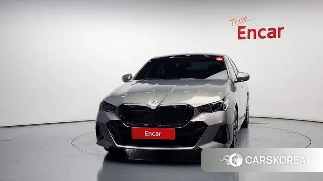 BMW 5 Series (G60) id 3087661 из Кореи 13