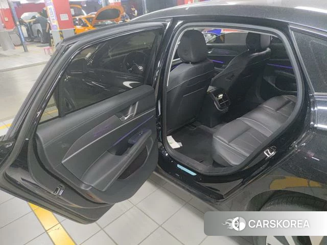 Volkswagen Passat 2025 Черный из Китая, фото 3
