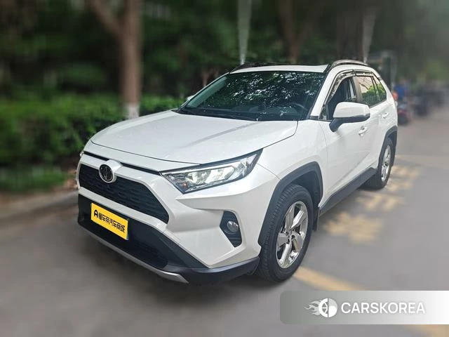 Toyota RAV4 Rongfang 2021 Белый из Китая, фото 3