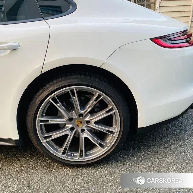 Porsche Panamera (971) id 3587935 из Кореи 8