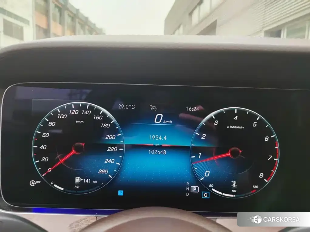 Mercedes-Benz E-Class id 4669374 из Китая 13