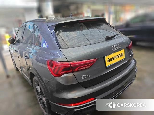 Audi Q3 2021 Темно-серый из Китая, фото 3