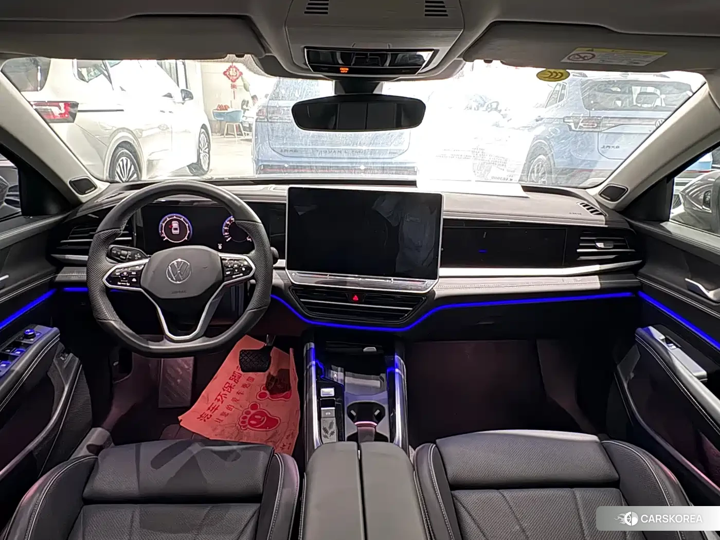 Volkswagen Passat 2024 Silver/gray из Китая, фото 3