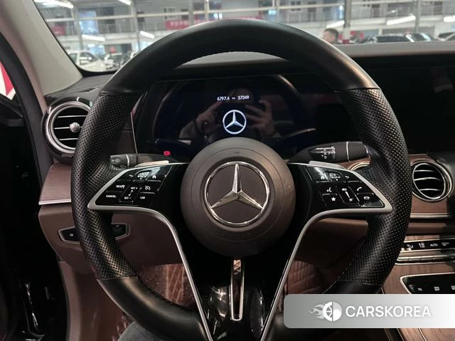 Mercedes-Benz E-class id 4275736 из Китая 10