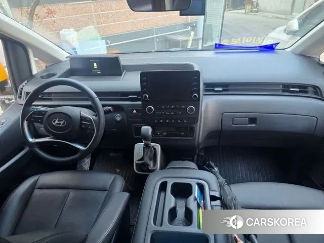 Hyundai Staria 2024 Желтый из Кореи, фото 3