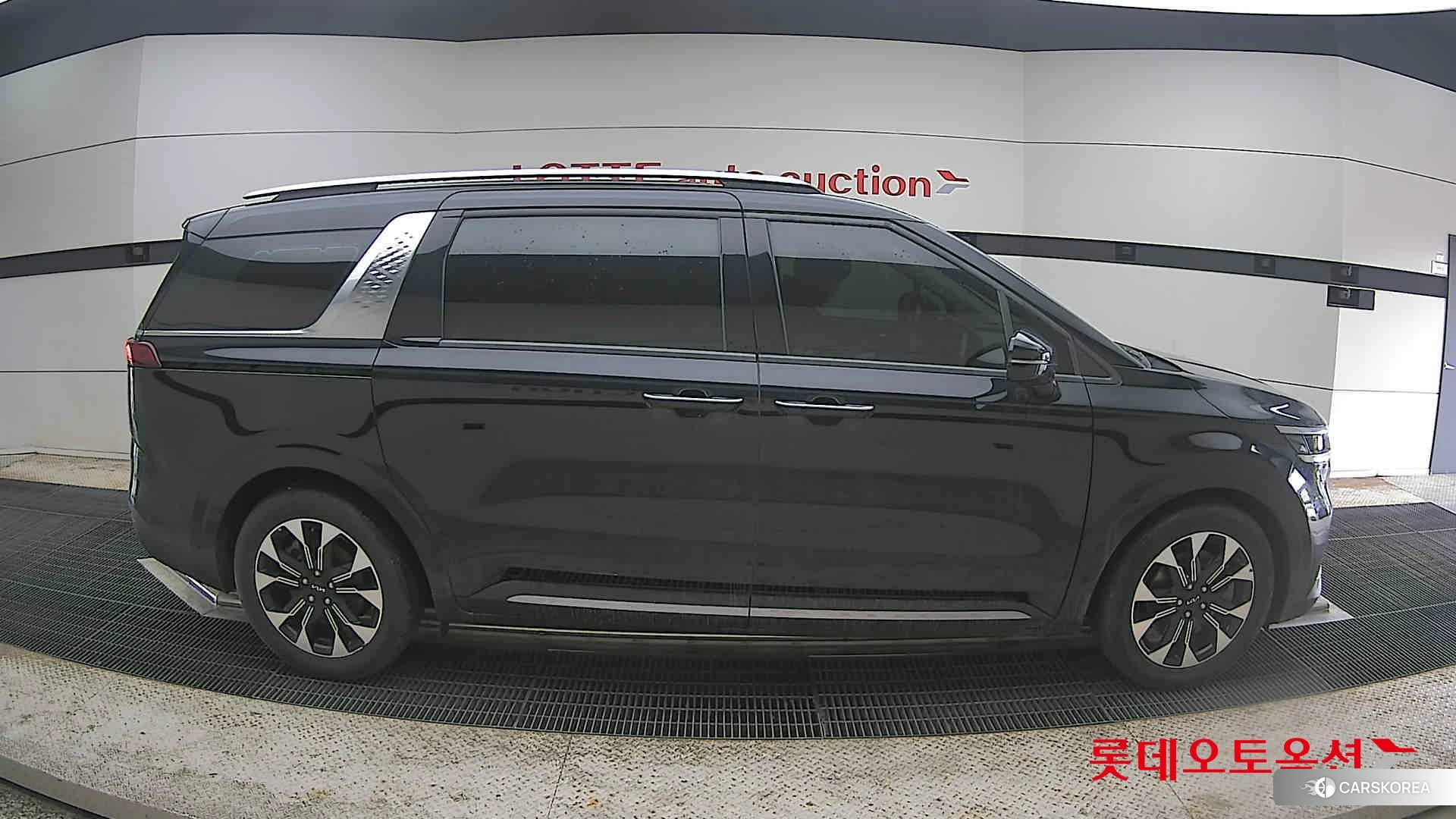 Kia Carnival id 4312633 из Кореи 23
