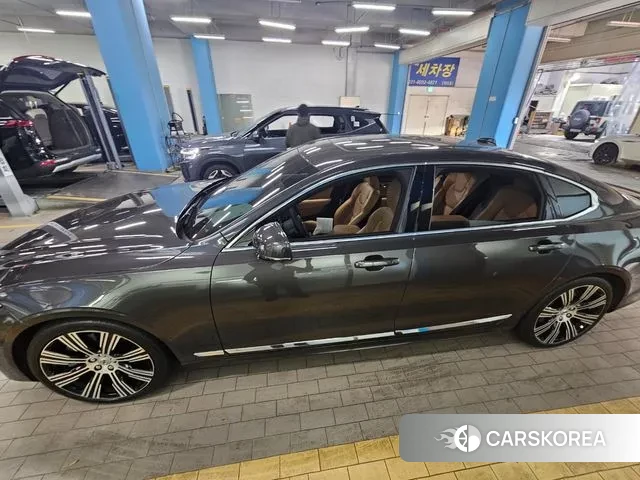 Volvo S90 2024 Цвет тростника из Кореи, фото 3