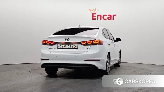 Hyundai Avante AD id 3703946 из Кореи 13